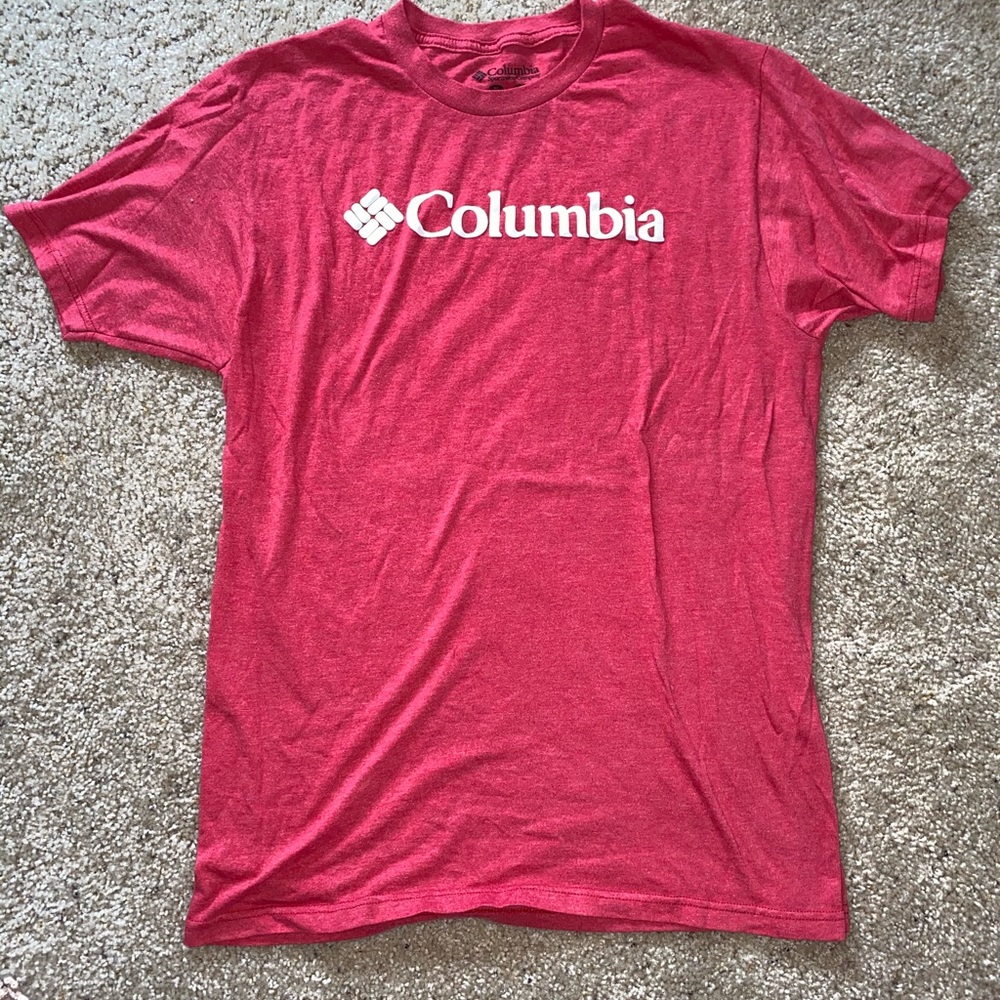 Columbia T-shirt